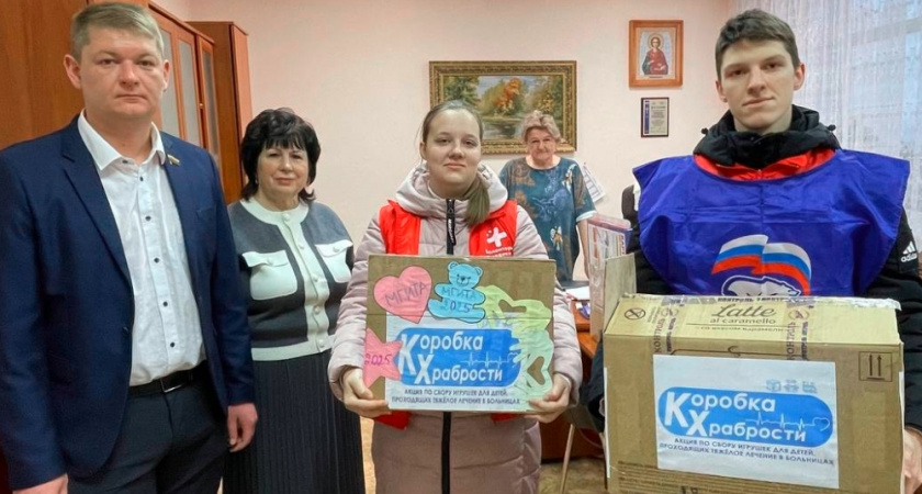 Участники акции «Коробка храбрости» в Муроме